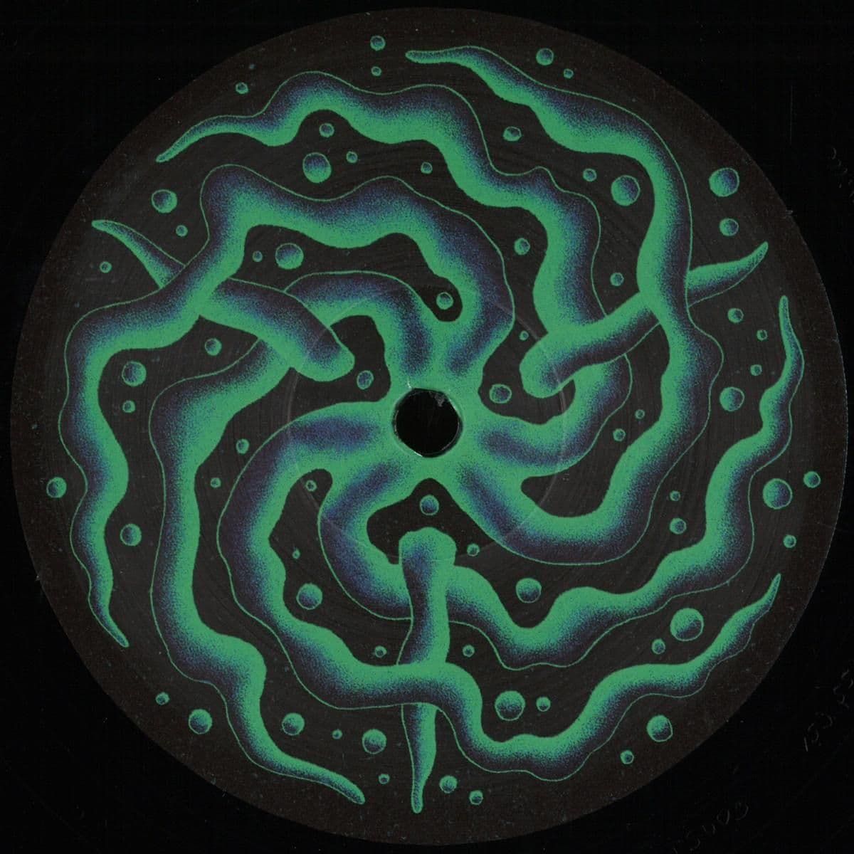 TS003
