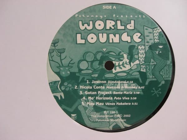 World Lounge thumbnail 3